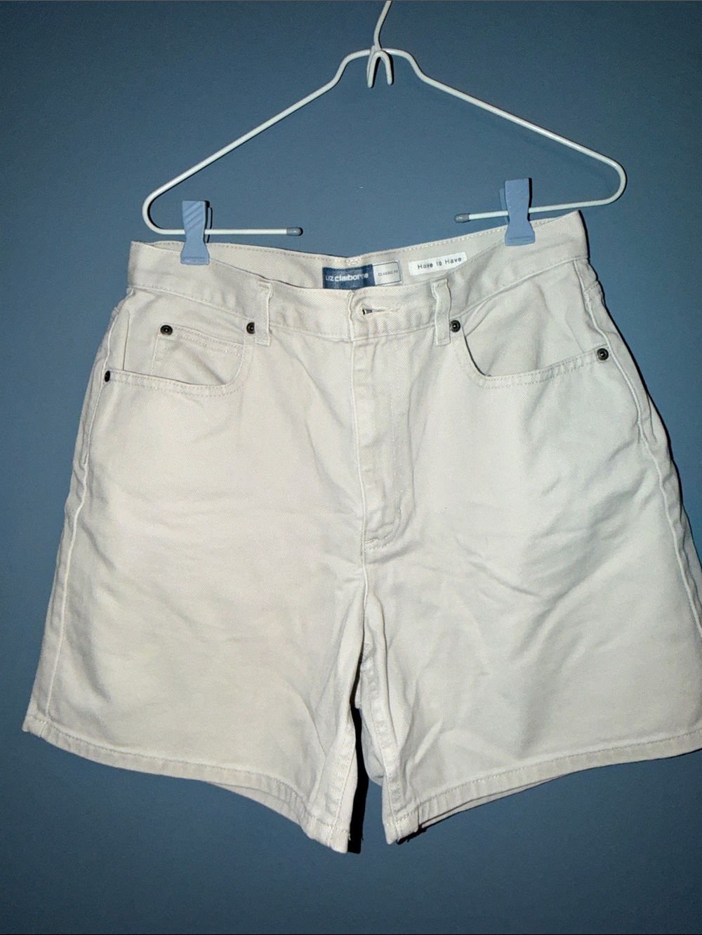 Liz Claiborne Vintage Women’s khaki Jean Flat-Front Shorts